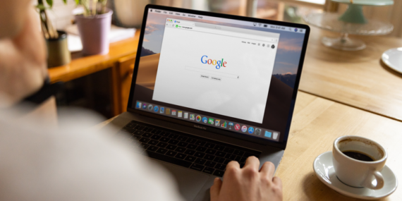 EEAT Değerlendirme Algoritmaları: Google’ın Güvenilir İçeriği Nasıl Tanımladığı